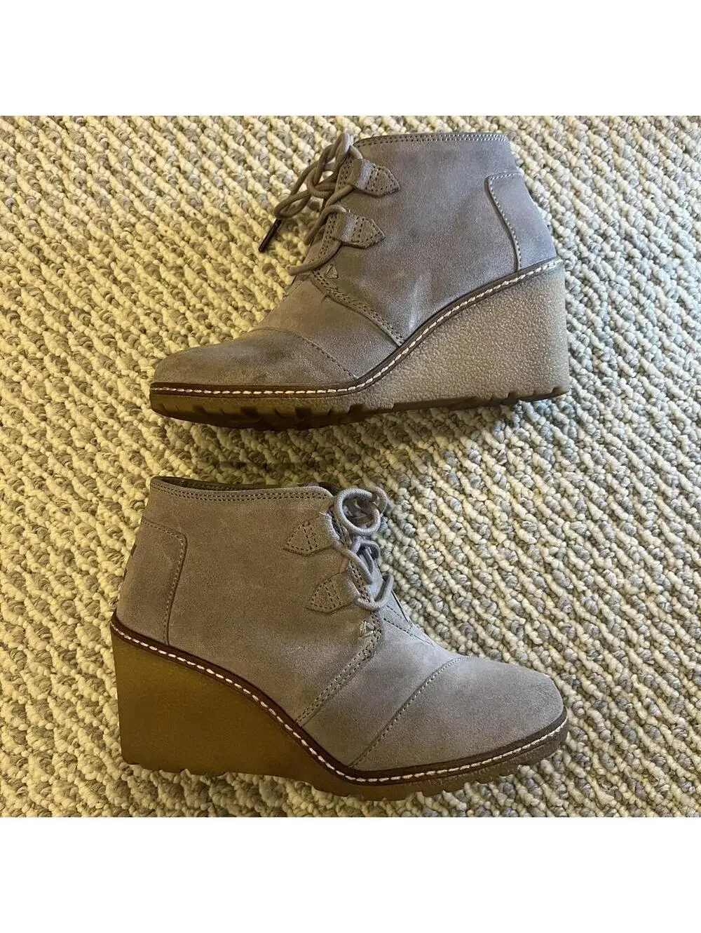 Tom’s wedge booties